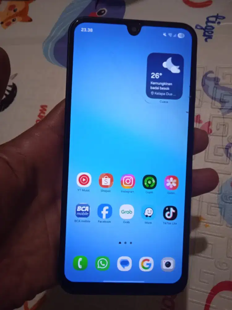 Samsung A 17 ( 8 / 128 )