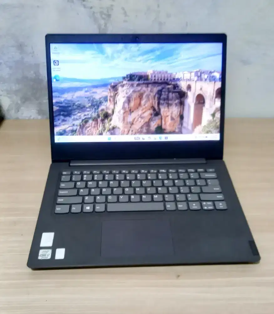 Lenovo V14-IIL Core i5 Gen 10