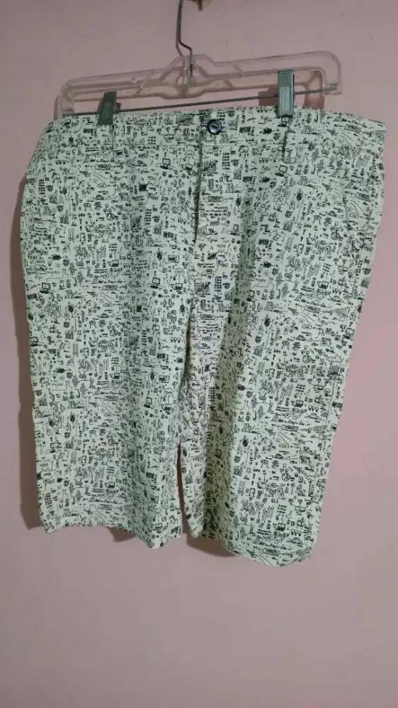 Celana pendek merk scotch dan Nevada ukuran L