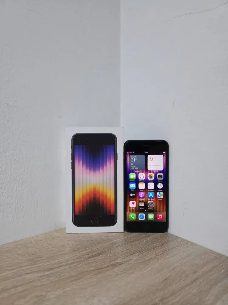 Apple iPhone SE 3 2022 Ex Resmi iBox 128GB 128 GB Starlight SE3
