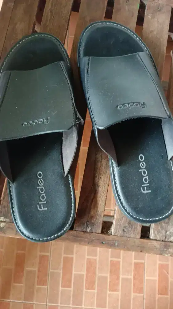 Sandal bekas minus sesuai di ft