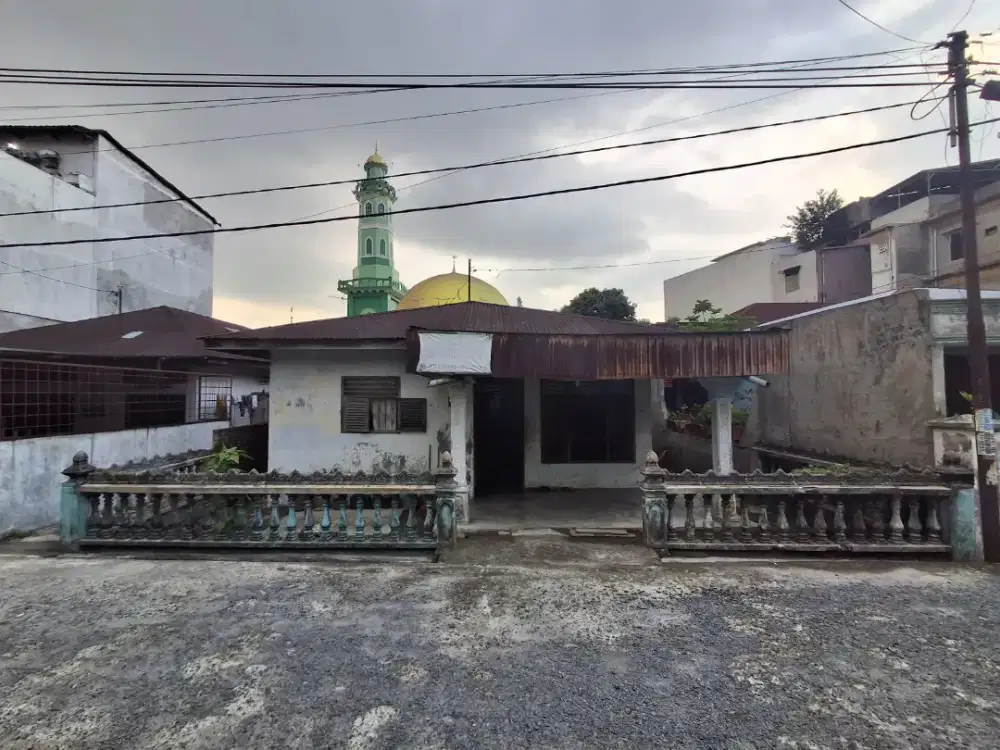 Rumah strategis 150m² dekat masjid lingkungan nyaman bebas banjir