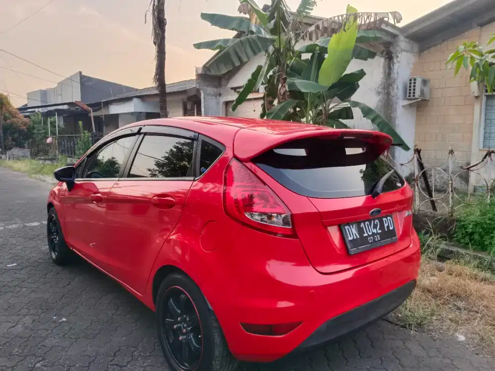 Di jual ford fiesta 1.4 AT 2013
