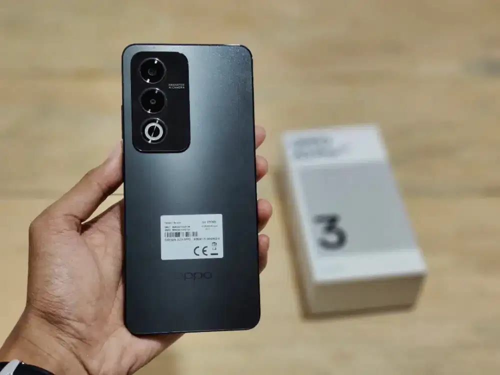 oppo a3 pro 5g 8/256 bisa tt