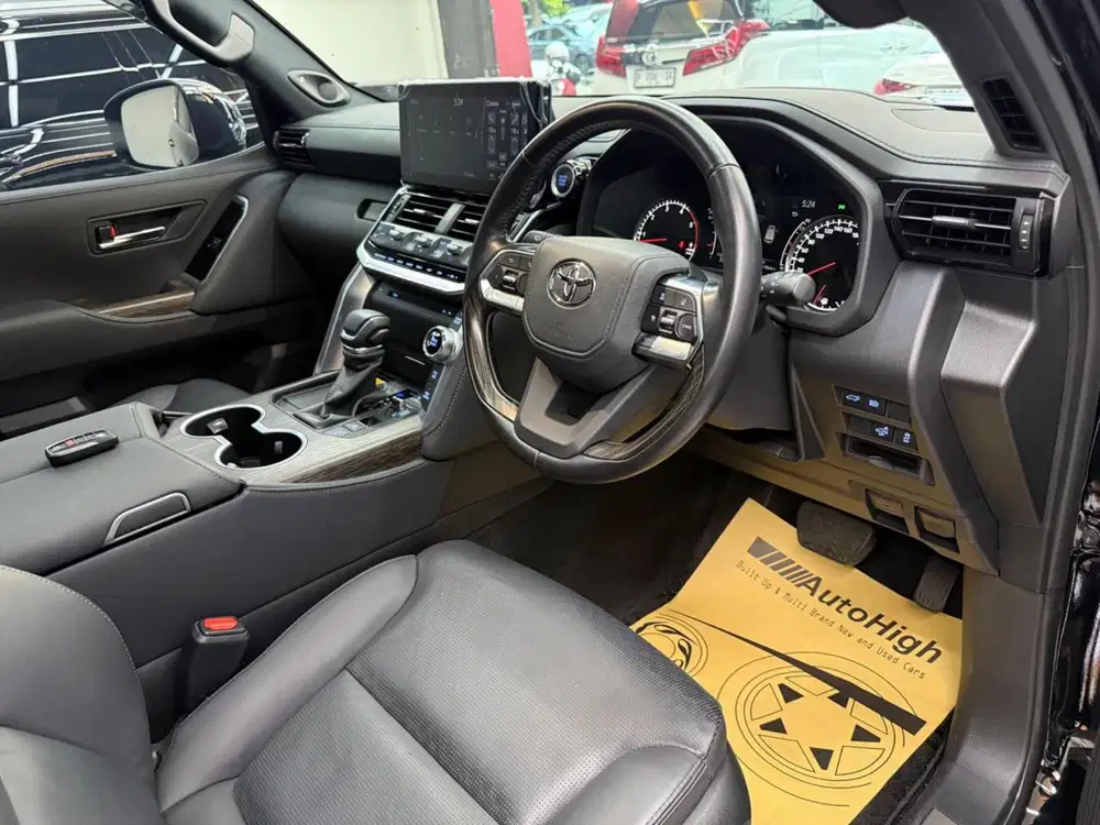 DP10% [Km11.000] Land Cruiser VXR 2023 Black Reg 2024 #AUTOHIGH