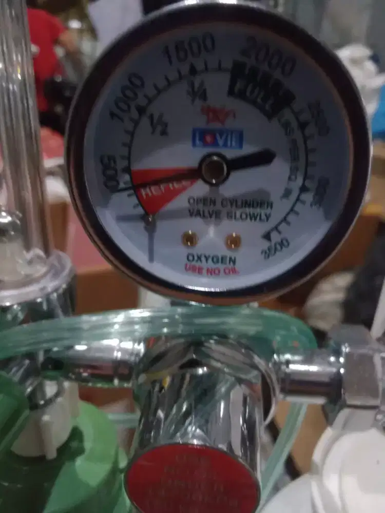 Tabung oksigen 1m3 lengkap dengan trolly