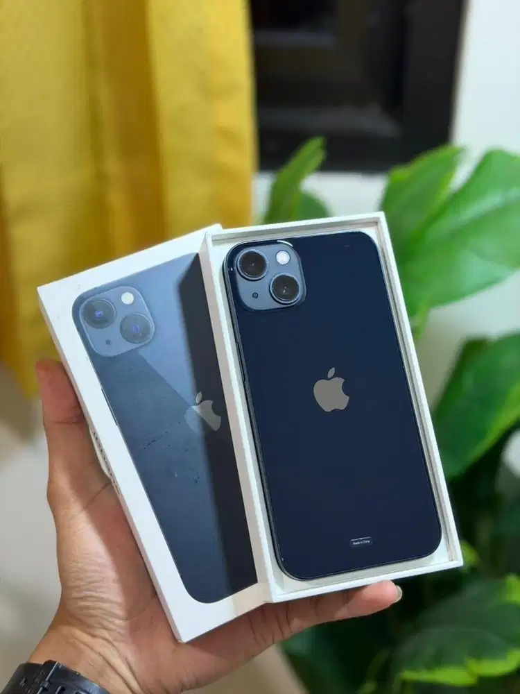 iPhone 13 512GB iBox Rare Unit Fullset Like New