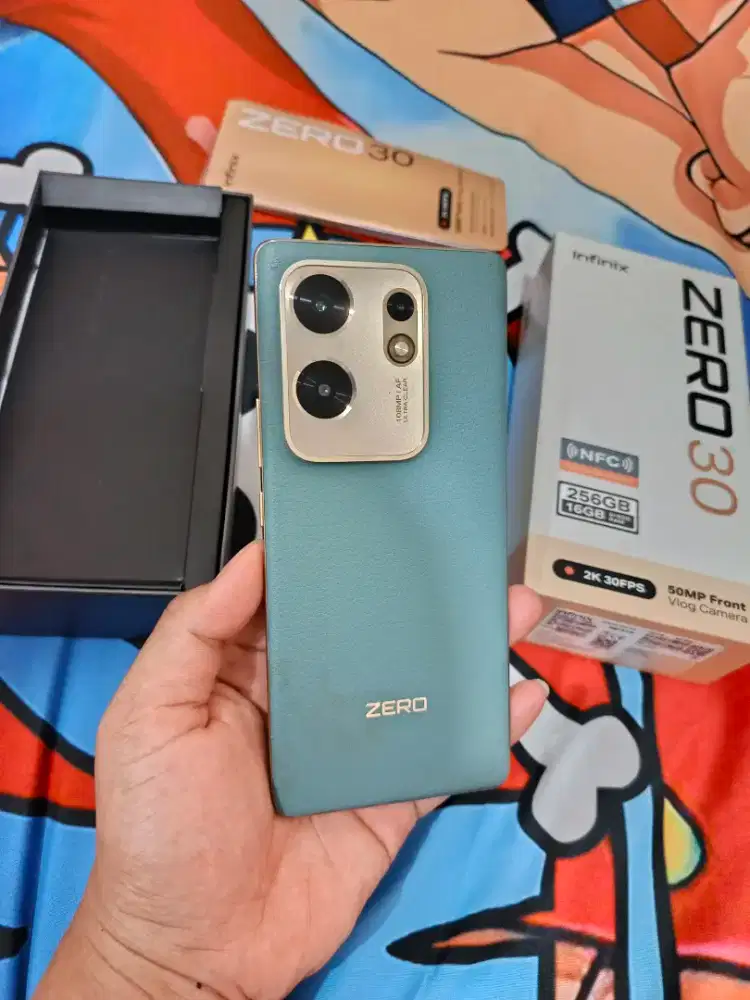 BU Infinix Zero 30 4G 8/256 GB Curved Amoled Second Murah
