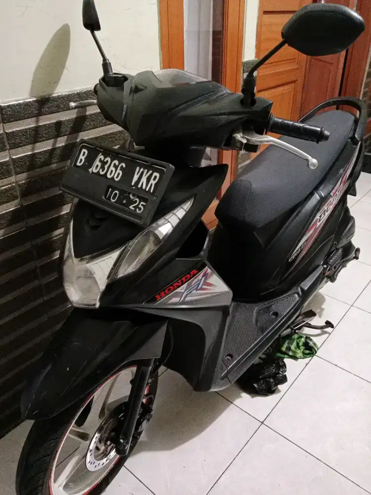 BEAT F1 TAHUN 2015 MULUSS MESIN AMAN ALUSS