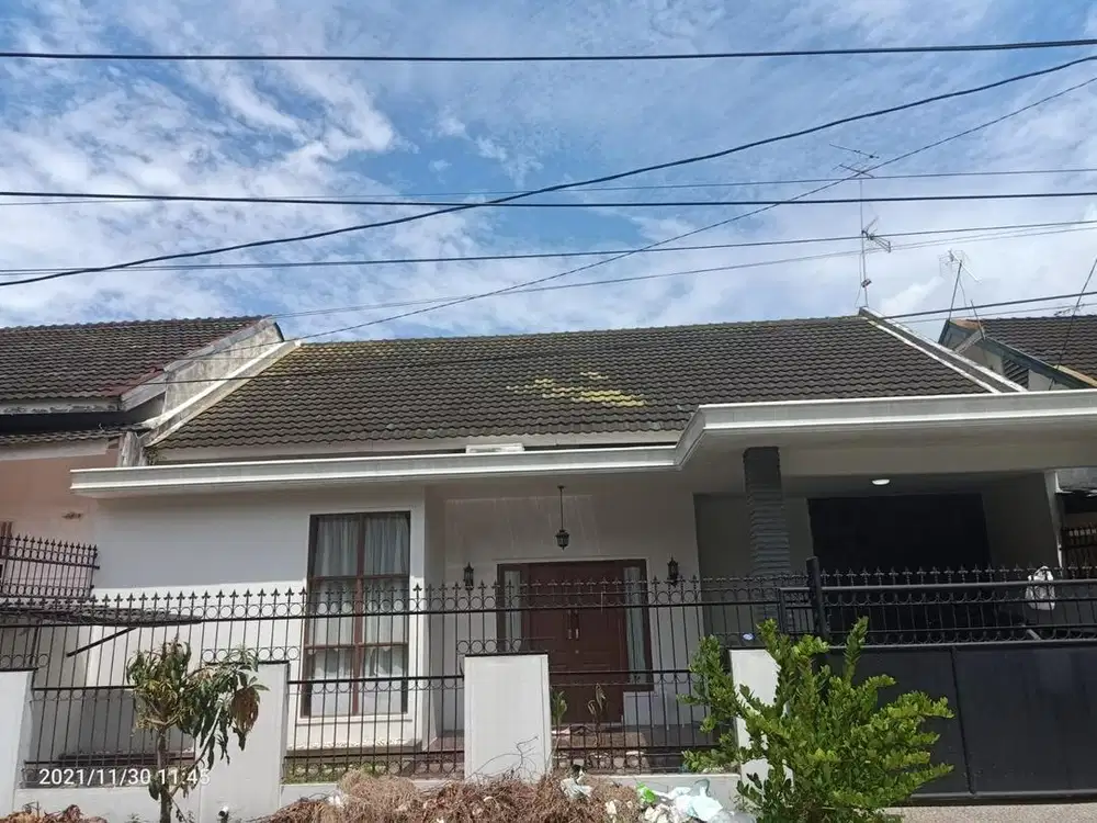 RUMAH DI JUAL DI KOMPLEK TASBIH 1
