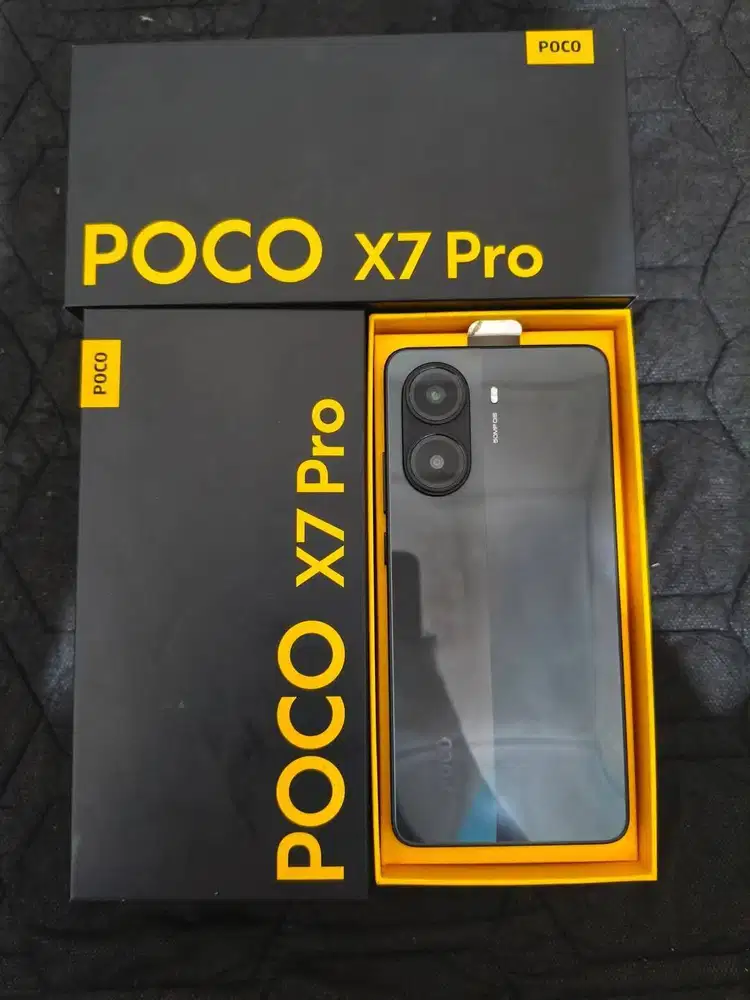 Poco X7 Pro Hitam 12GB / 512GB