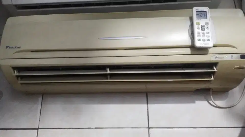 Kipas indoor ac daikin+remot kondisi normal lokasi bintaro pondok aren