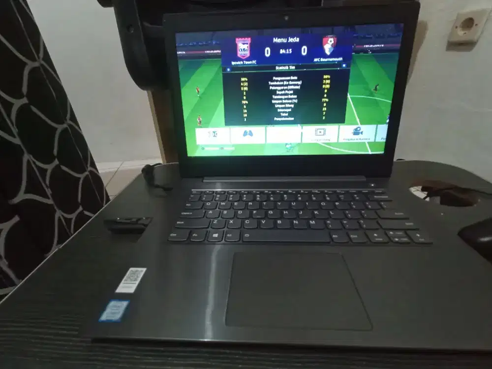 Laptop Lenovo V330- i7 8th Gen (RAM 8 GB)