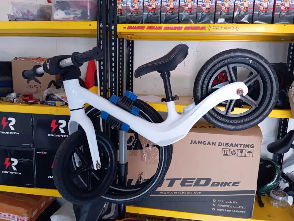 Pushbike I Cycle Stingray Push Bike Balance Bike Balancebike