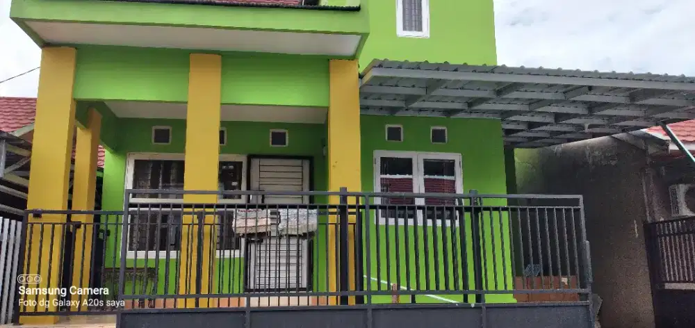Rumah dekat jalan raya