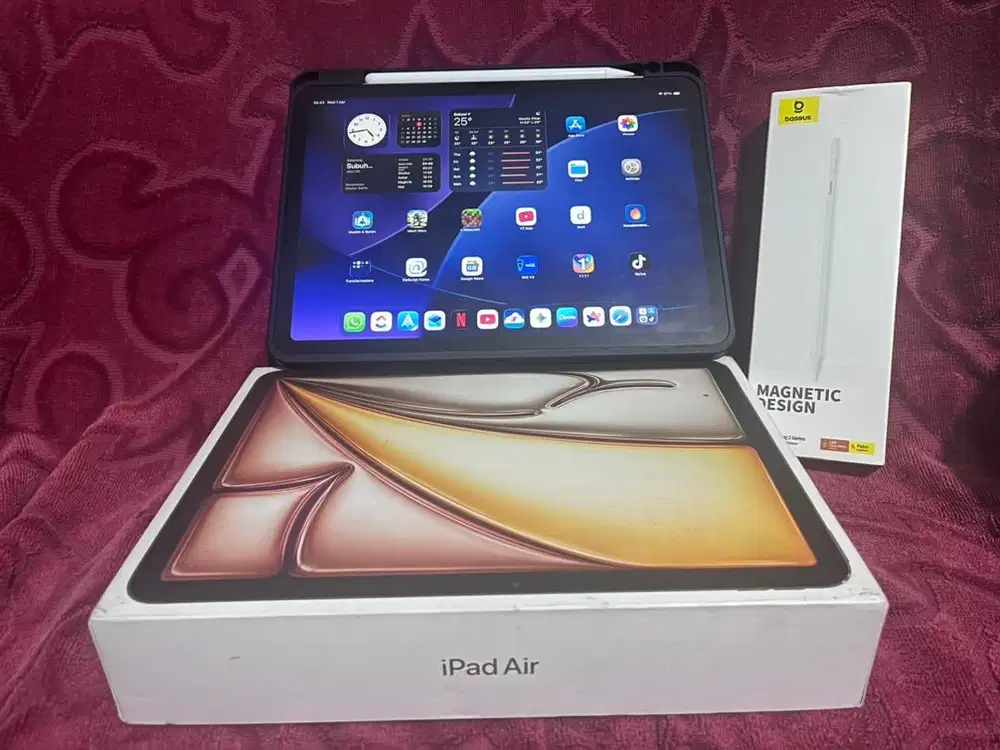 iPad Air 11-inch (M3 Chip) 256GB Wi-Fi - Garansi Aktif s/d Juni 2026