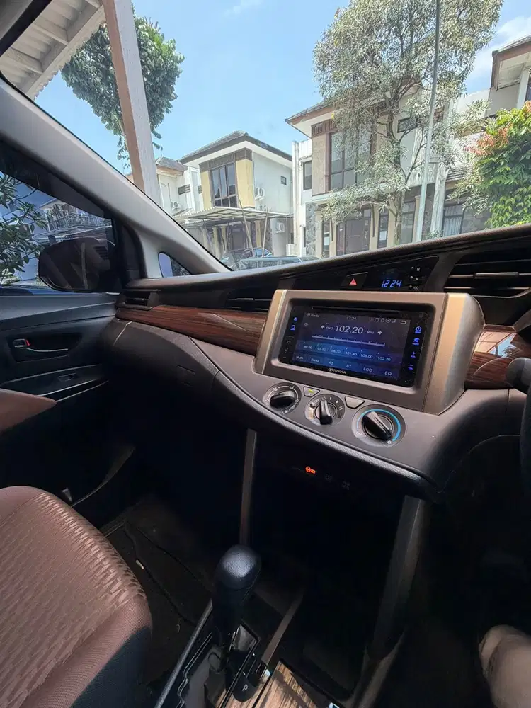 Toyota Kijang Innova 2019 Bensin