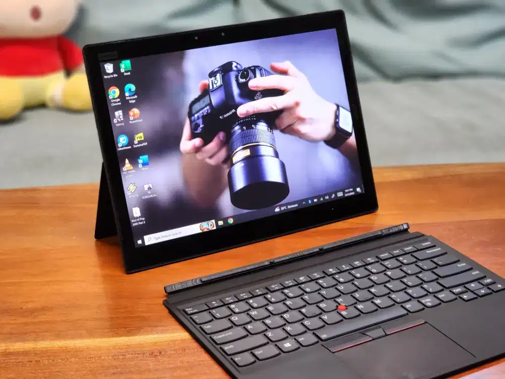 Lenovo X1 Convertible Laptop 2in1 Core i5 8th Gen Fullset Keyboard Ori