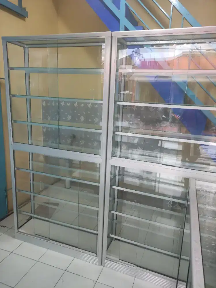 Etalase lemari tinggi  2 meter siap kirim