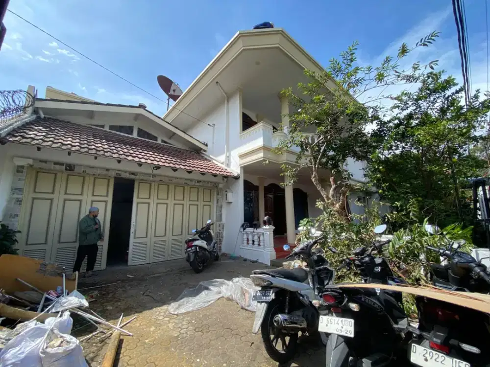 rumah mewah setraindah jalan utama, harga murah nego!