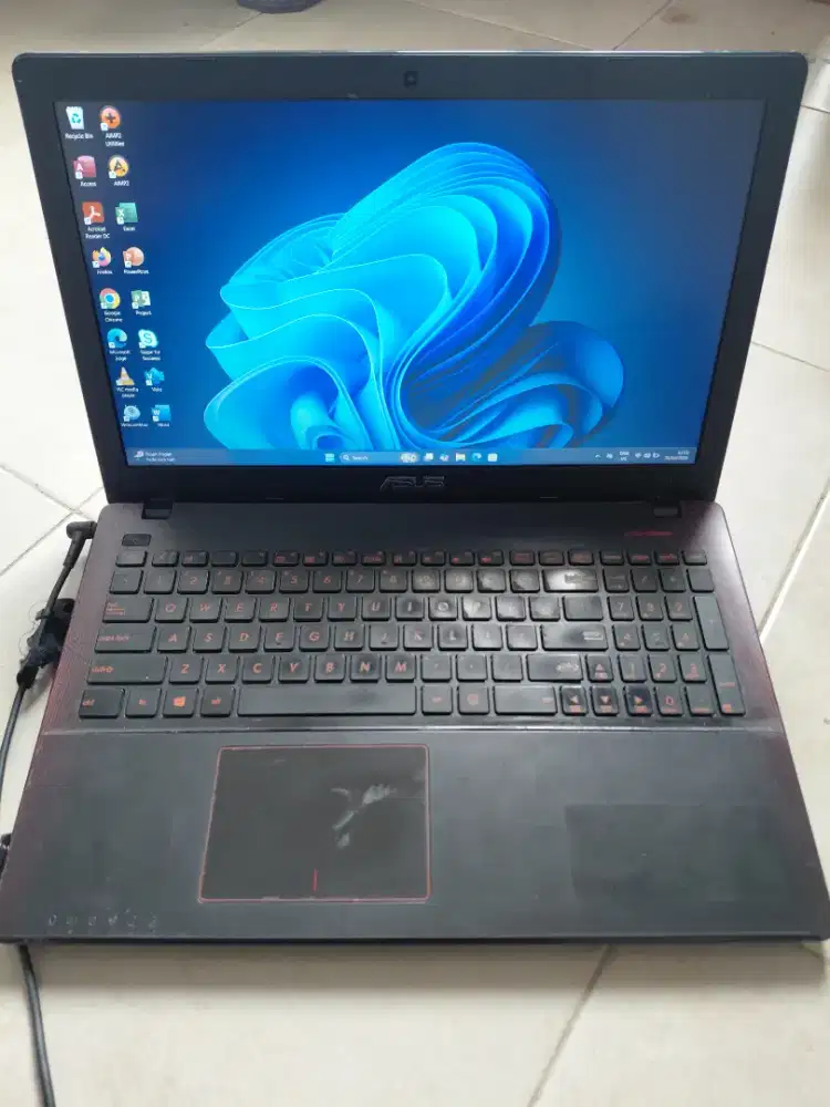 Asus X550VX i7 7700HQ/8/512ssd Nvidia GTX950
