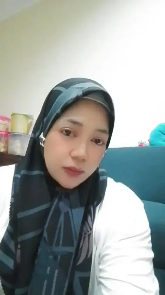 Cari loker baby sister ,art harian