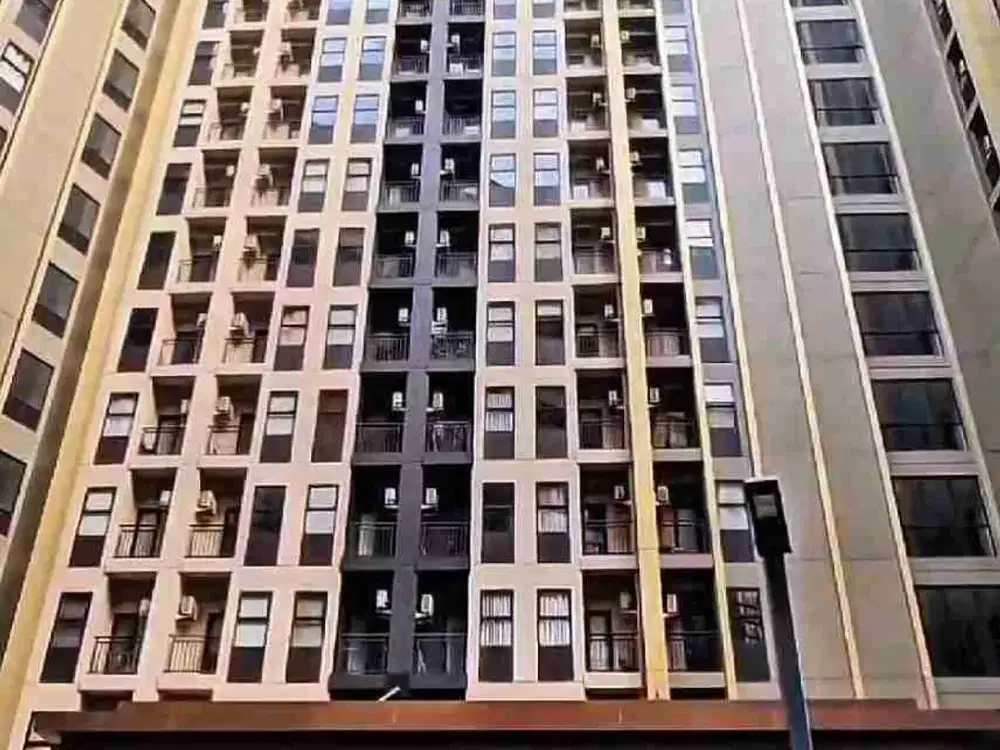 Dijual Apartemen Transpark Cibubur 3BR Full Furnish, view City dan LRT