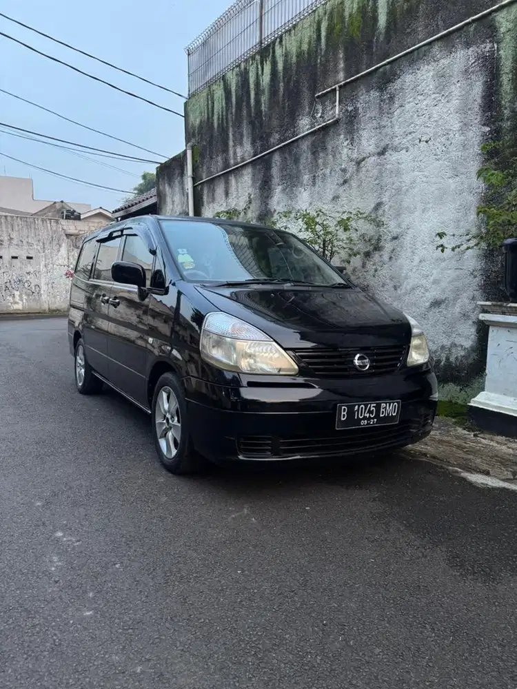 Nissan Serena 2004 Bensin