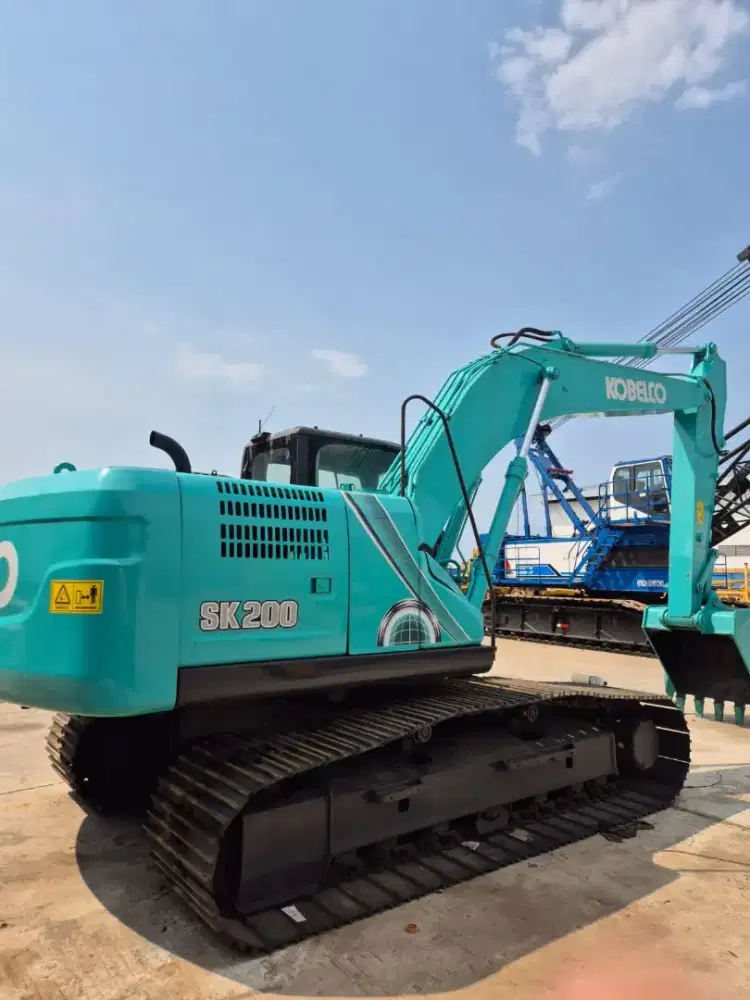 JUAL CEPAT  Exca Kobelco Sk 200 -10 Thn 2016