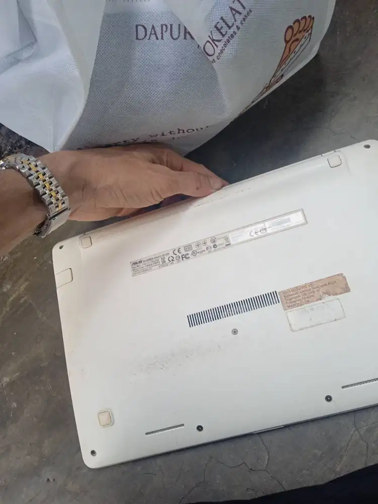 Perlu uang buat modal