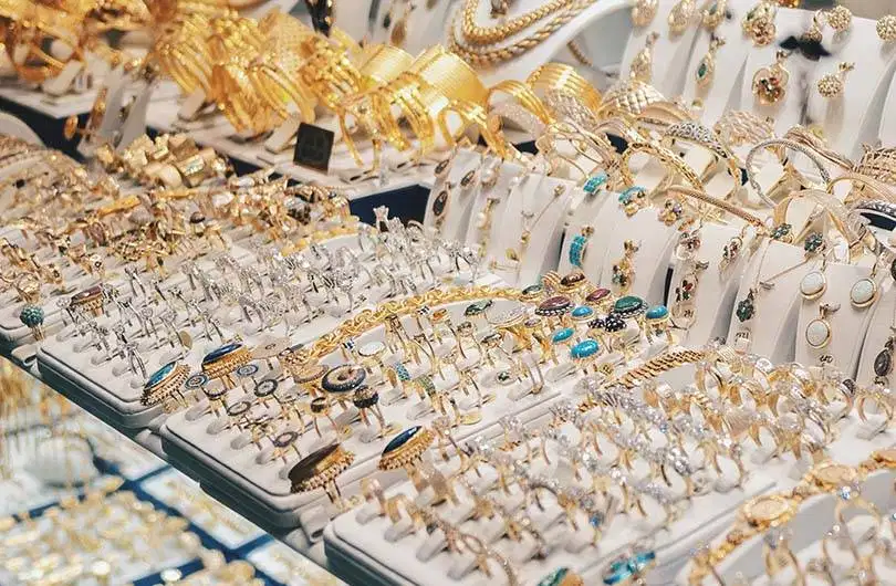 lowongan kerja wanita jaga toko