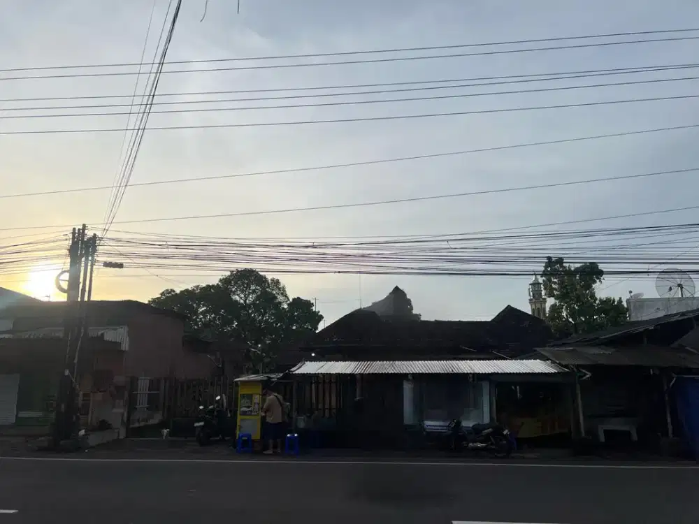 Dijual Tanah Besar Cocok Untuk Kantor Hotel dan Universitas Lokasi Jakal KM 6