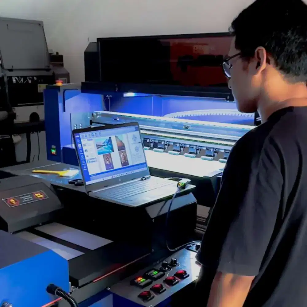 Admin Operator Mesin DTF