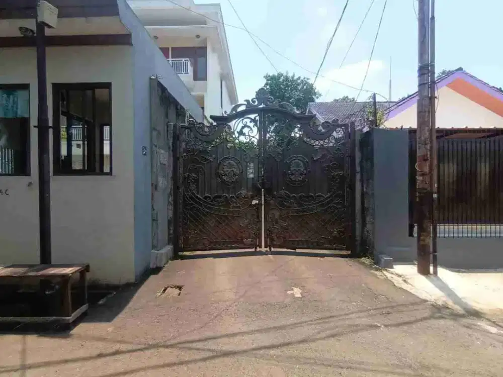 di jual 3 bidang tanah beserta bangunan (rumah)