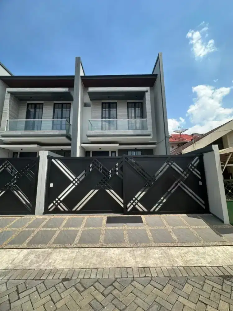 NEW GRESS RUMAH MANYAR KERTOADI 3M