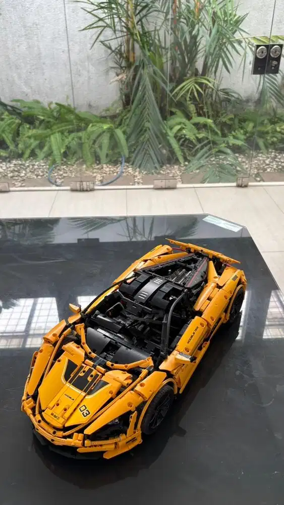 McLaren car brick
