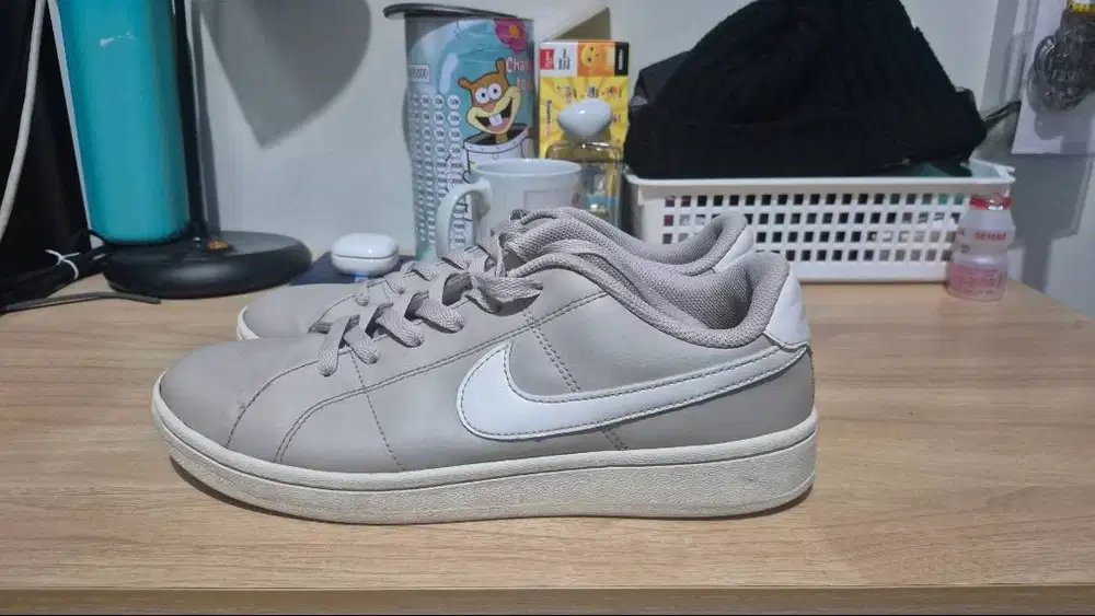 Nike court royale white cream