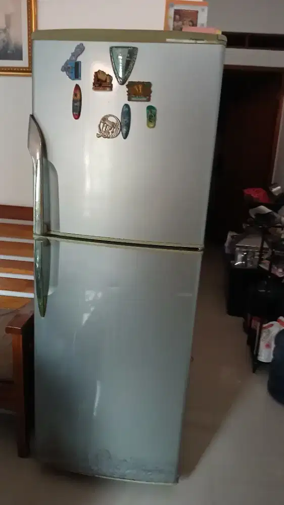 Kilkas 2 pintu panasonic bekas