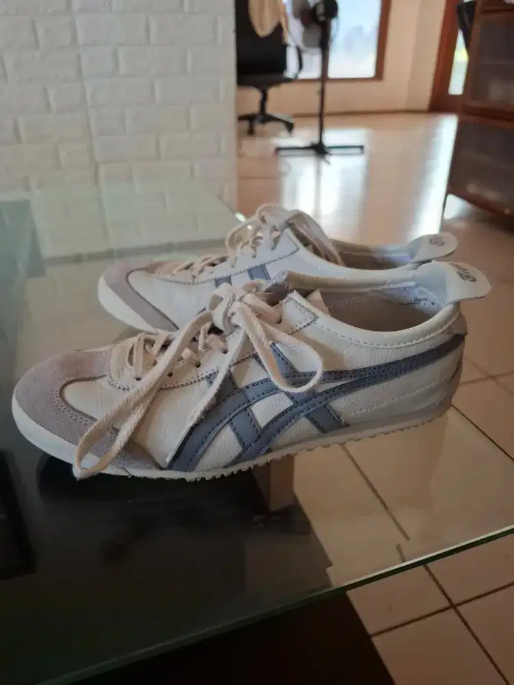 DI JUAL  hampir ngga pernah do pakai