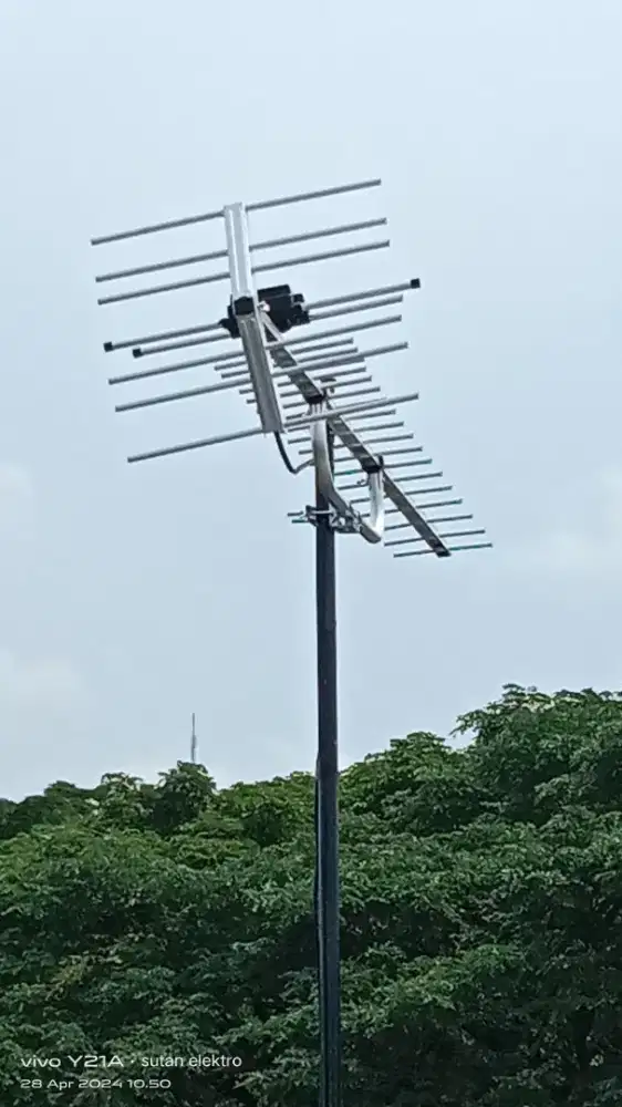 Ahli pemasangan Antenna tv digital dijamin bagus, semua siaran muncul
