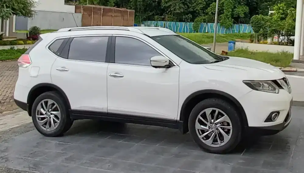 Nissan X-trail 2015 CVT 2.5 Putih