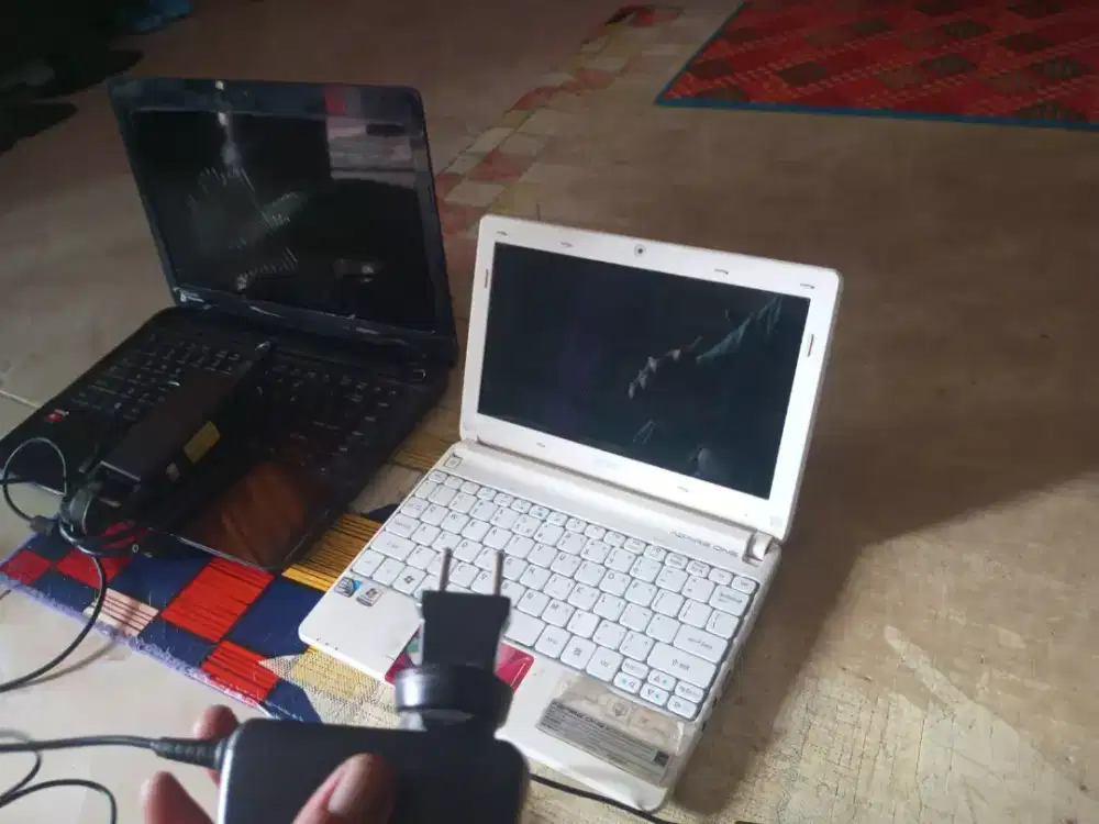 Menerima jual beli laptop bekas borong atau satuan