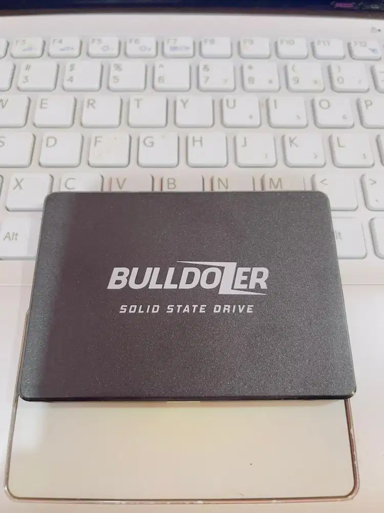 SSD Sata Bulldozer 256GB Second Like New