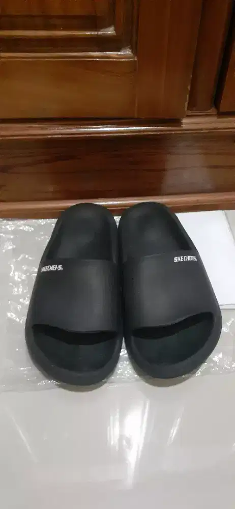 JUAL SANDAL COWOK SKECHERS