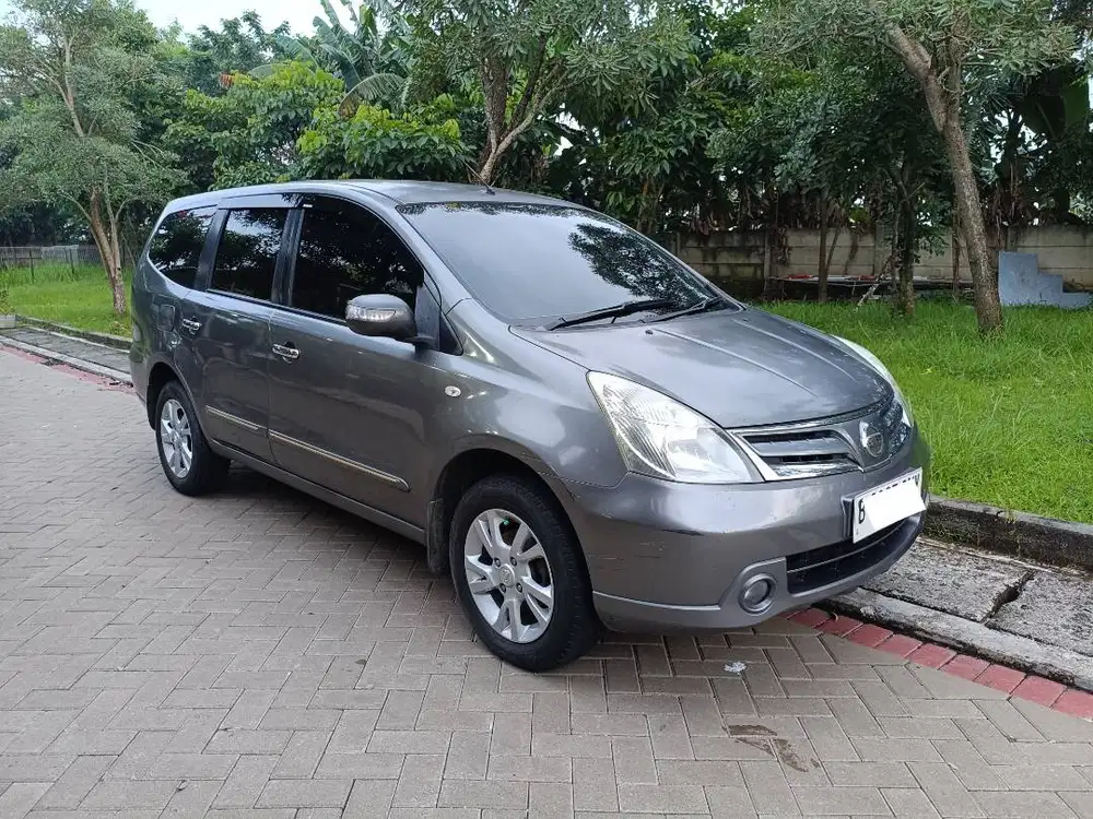 Grand Livina XV Manual Low Km