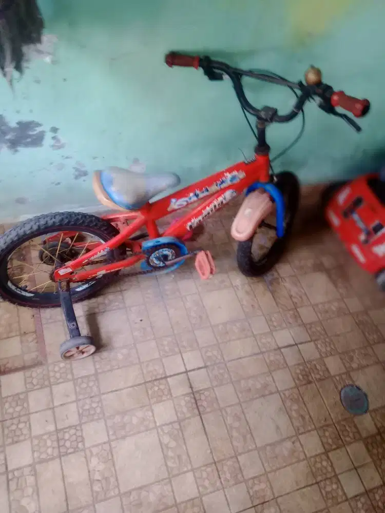 Sepeda family UK 16 bekas