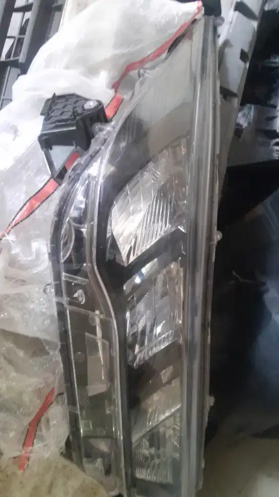 Headlamp  toyota zenix