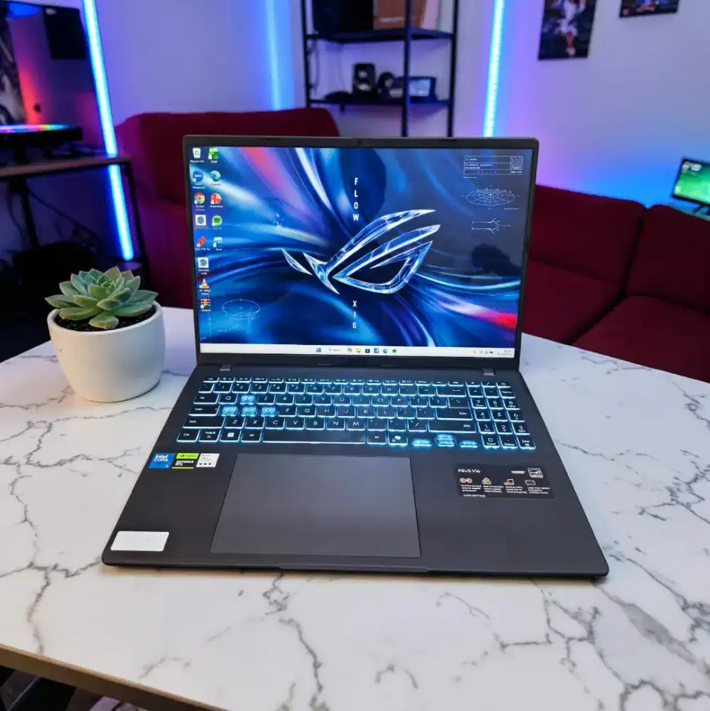 The ASUS Gaming V16(V3607VU-I545B7T-HM) 16/512GB RTX 4050