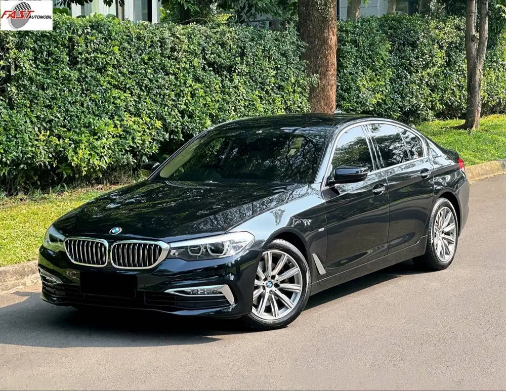 BMW 520i LUXURY 2019 / 2018 G30 KM.73RB PAJAK PANJANG