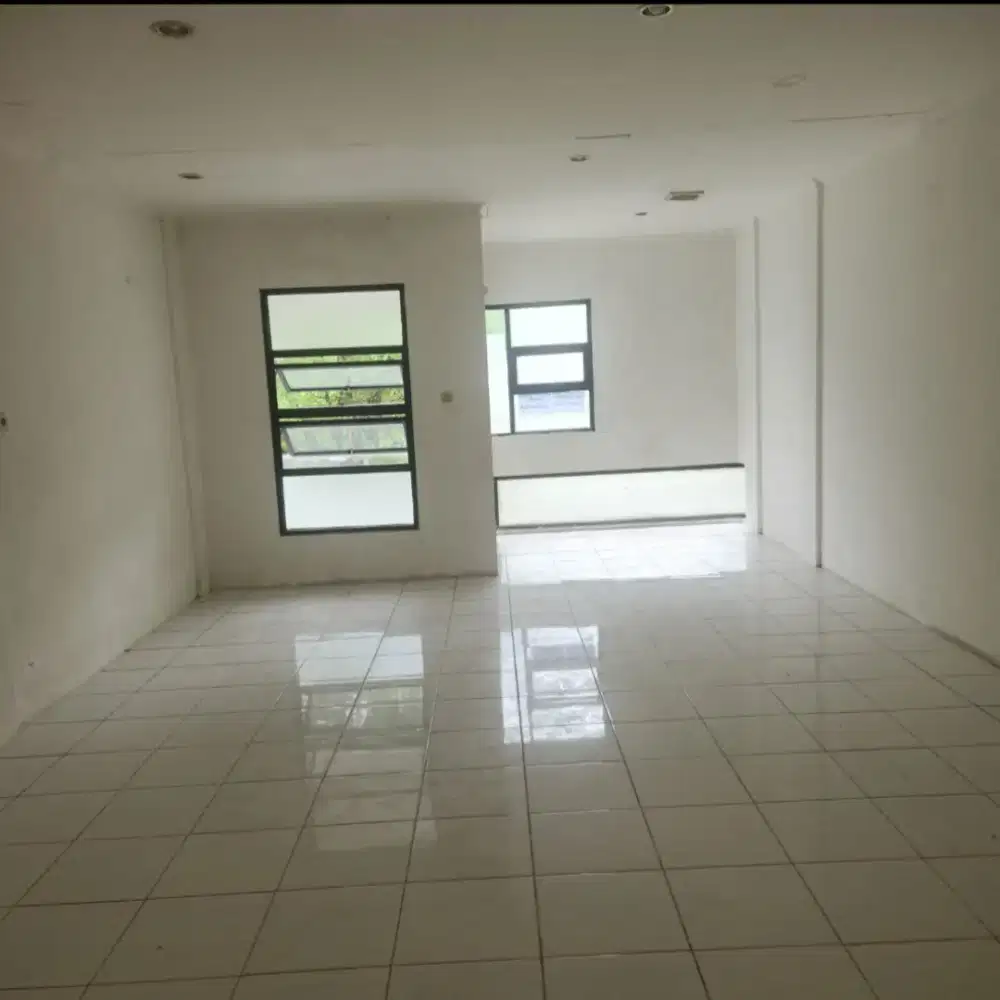 Rukan woodhill 2 lantai.